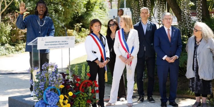 Inauguration de l’œuvre «Salon» à Paris : Jean d'Amérique porte la flamme de la poésie