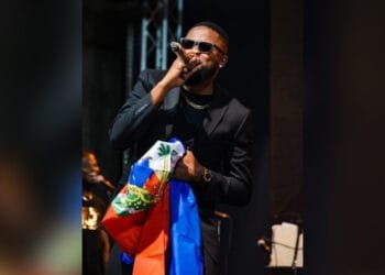 Roody Roodboy ravive l’esprit de Mikaben lors d’un hommage émouvant