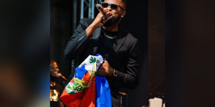 Roody Roodboy ravive l’esprit de Mikaben lors d’un hommage émouvant