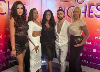 Blondedy Ferdinand Brille à La Première De Wags To Riches Sur Netflix