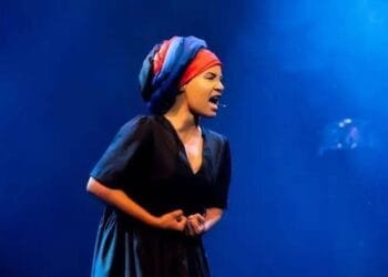 Fatima Altieri Rend Hommage à Haïti Lors De La Nuit Du Patrimoine Haïtien Au Kia Center